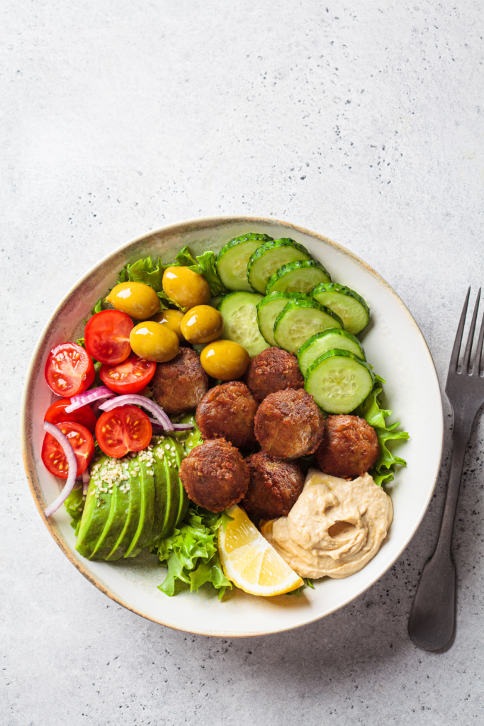 Recette de salade, boulettes végétariennes